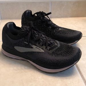 Brooks Bedlam running shoes - size 10
